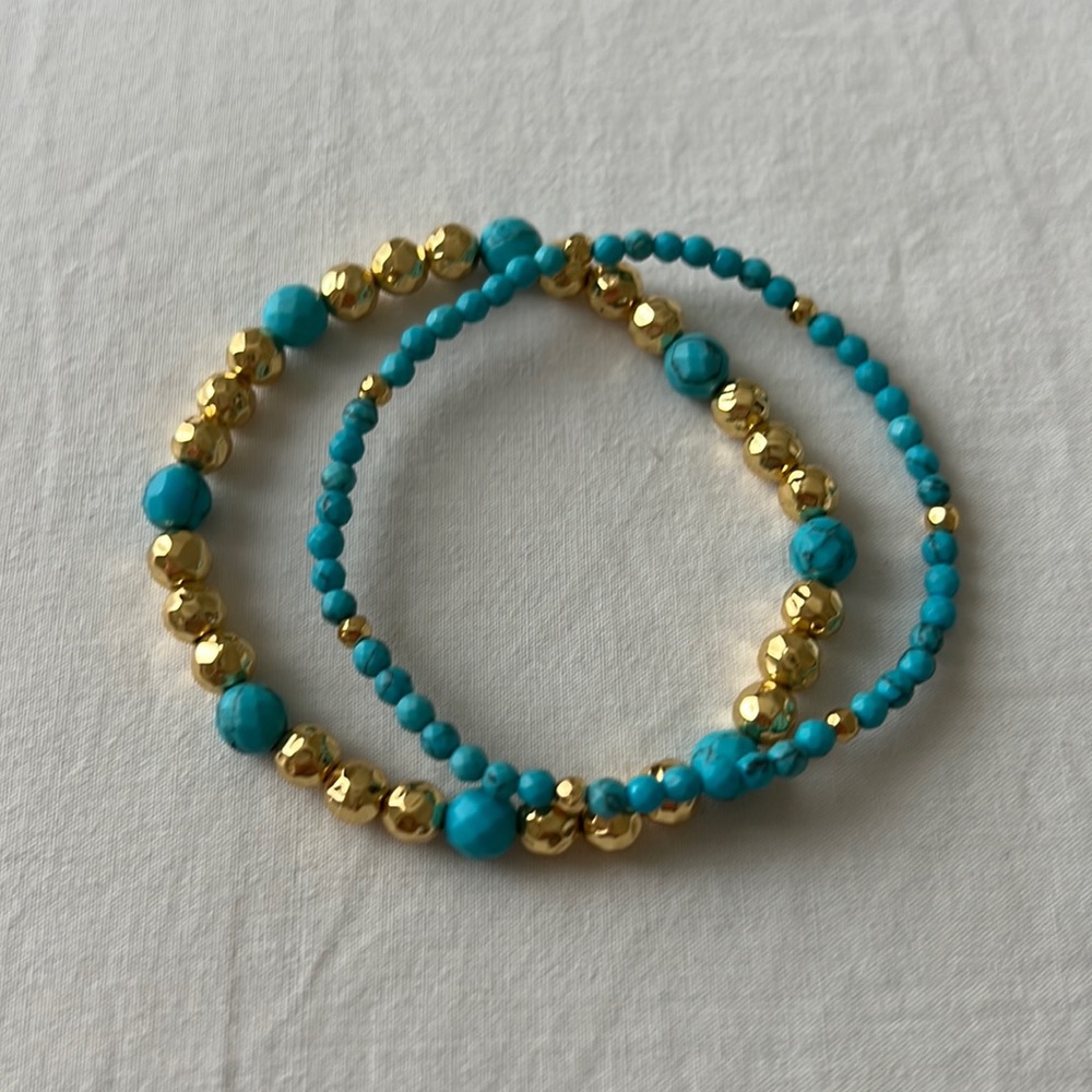 Like new, rare, and sold out ✨ Gorjana Gypset Turquoise Gemstone Bracelets ✨🦋